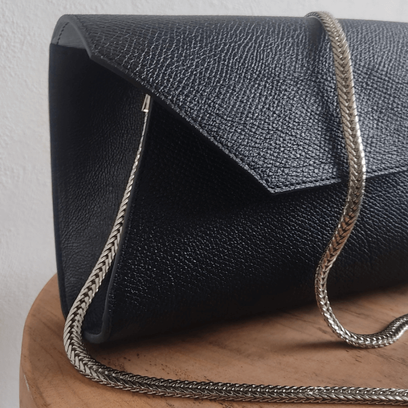 Classy Clutch | Black & Blue - One of a kind - Afbeelding 4
